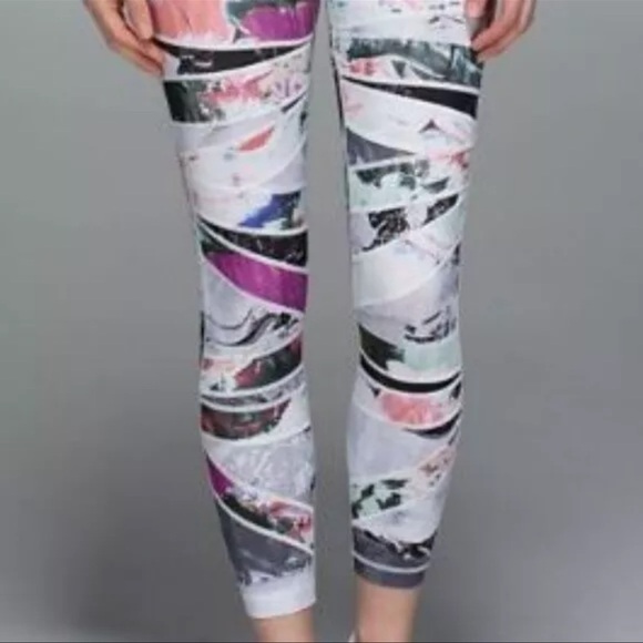 Lululemon High Times Multicolor Biggie Pigment Waves High Rise Leggings Pants 4 - Picture 4 of 11